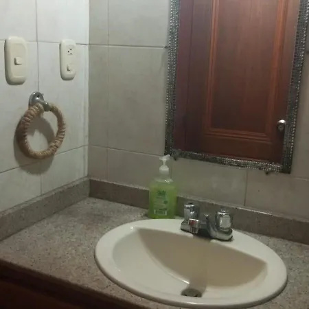 Económica Triple Bed and breakfast